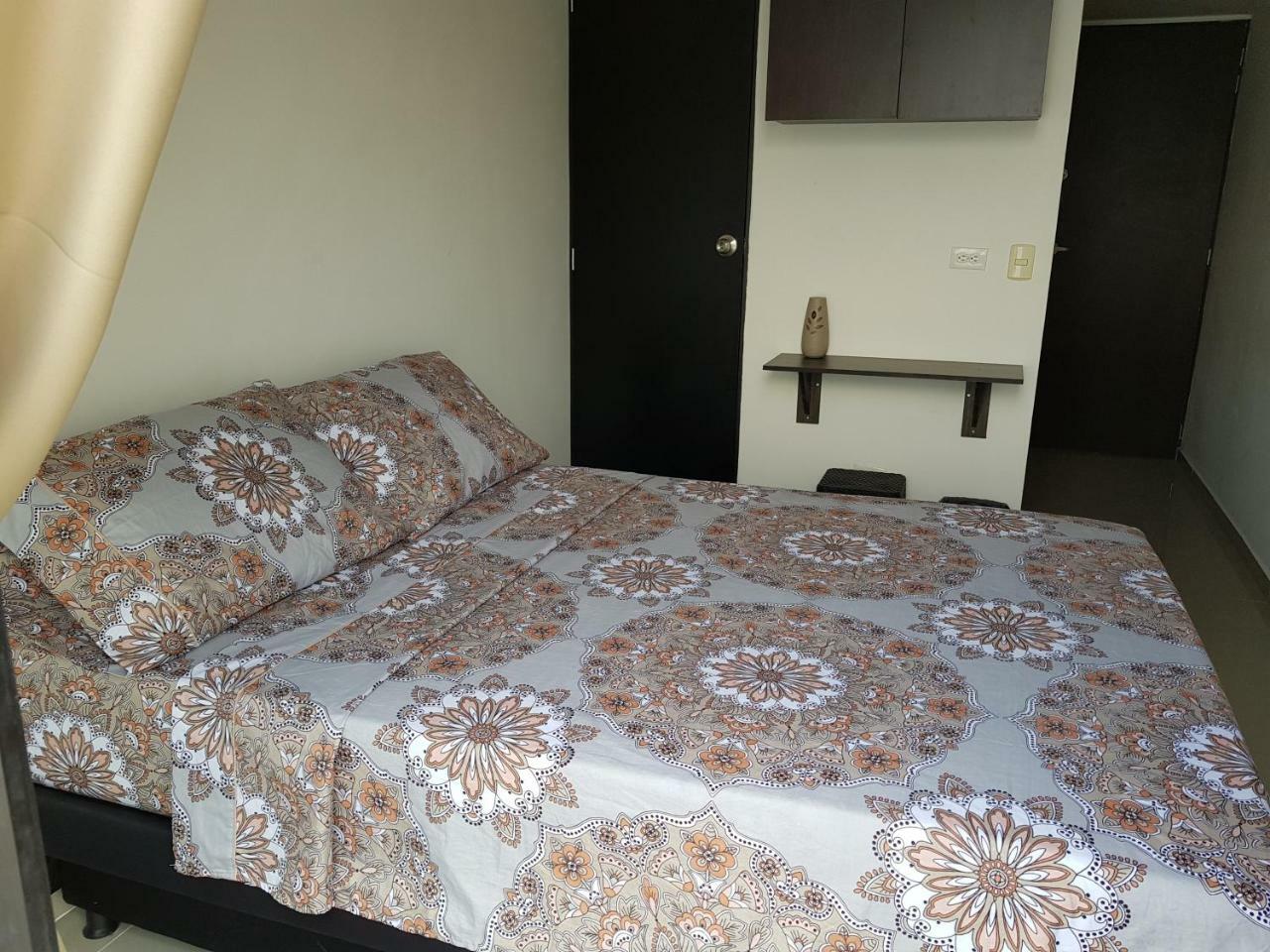 Apartasuites Medellin Los Molinos Medellín Exterior foto